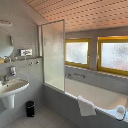 Casa de hóspedes Krystall 3*